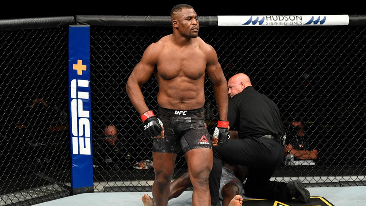 Франсис Нганну: путь от бедности в Камеруне до чемпиона UFC